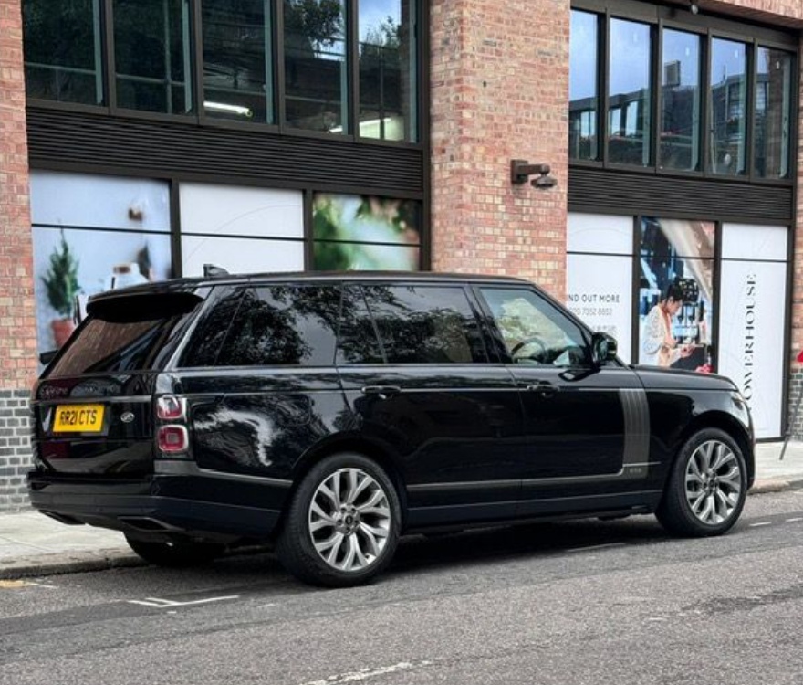 2021 Black Range Rover Autobiography Lwb 2
