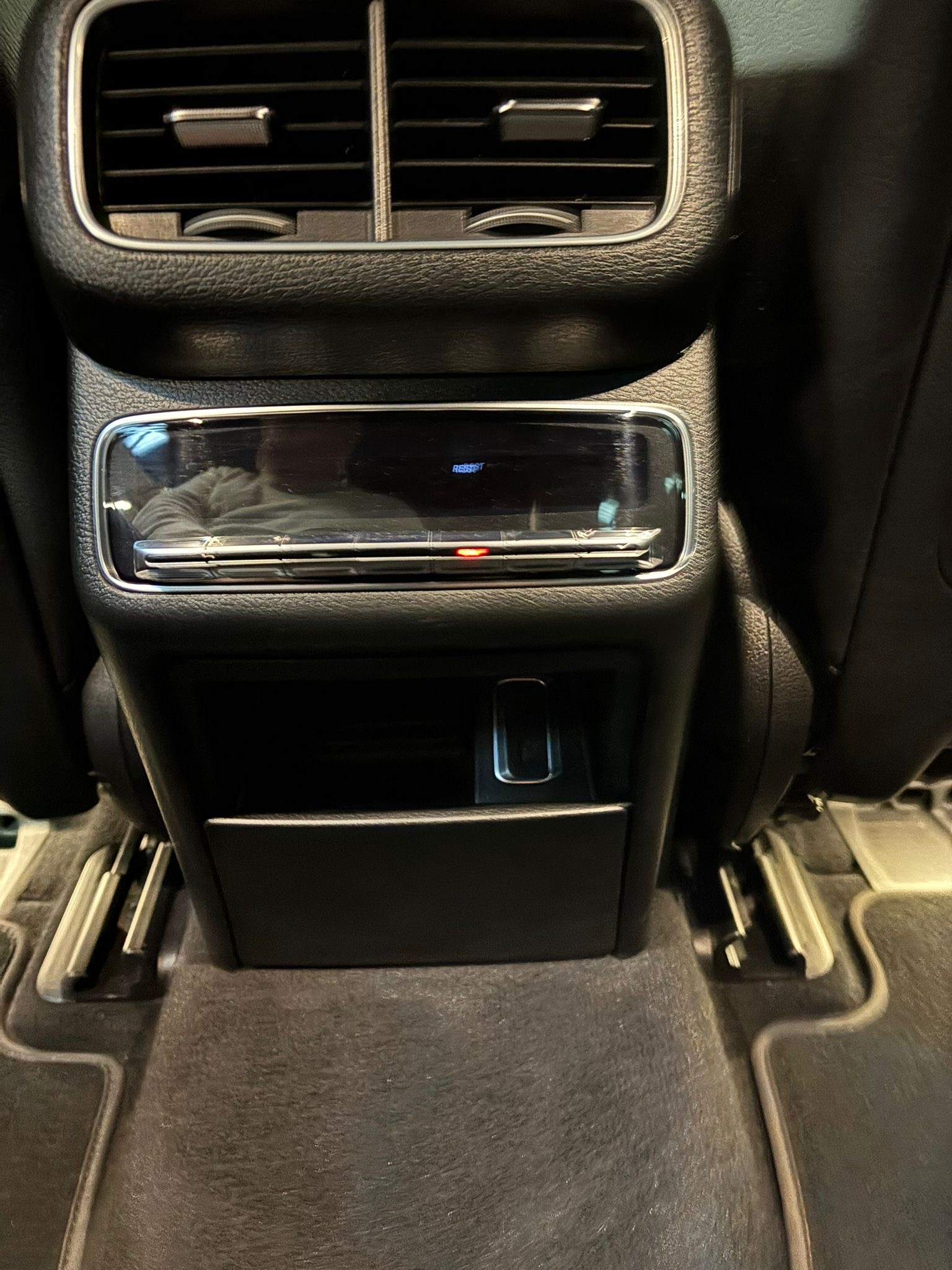 C6b94b4e F208 41b2 8423 924f61477e23