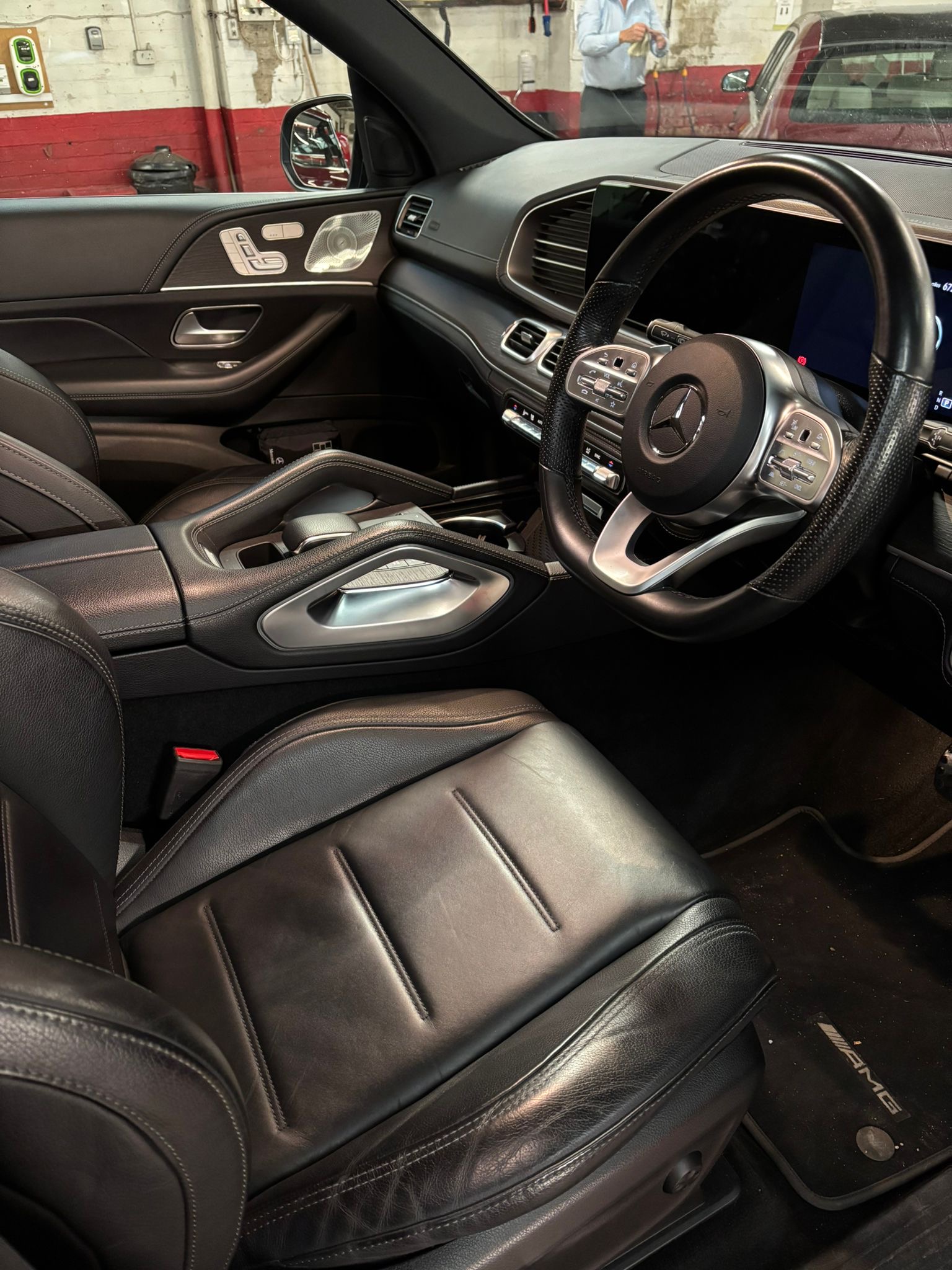 F6356c5c C6cd 402c 9c51 0aae22fbc680