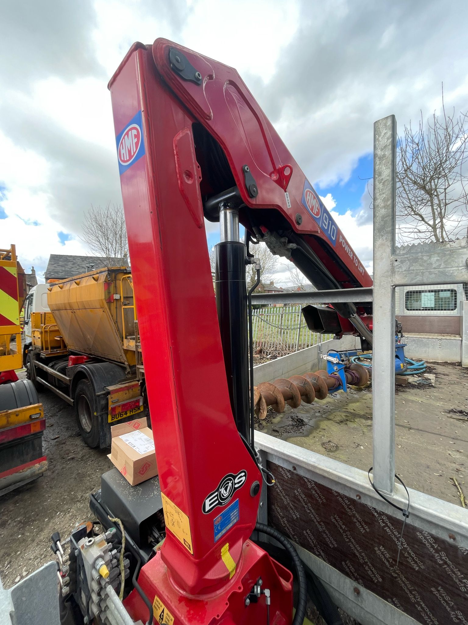 1233847f F30a 46e4 82d3 6d89b195a5b3