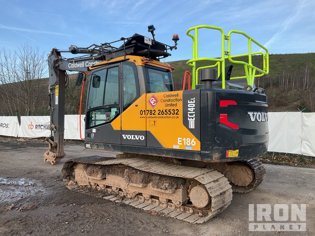 A104b180 16f8 40cd 9165 1d5f36bbb95e