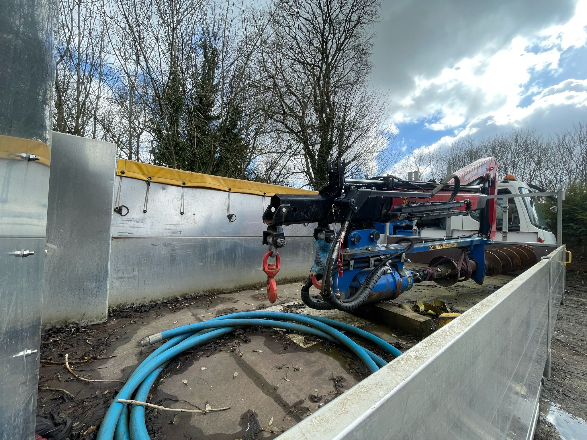 Ef00882d 5565 4638 9183 D0f928384e70