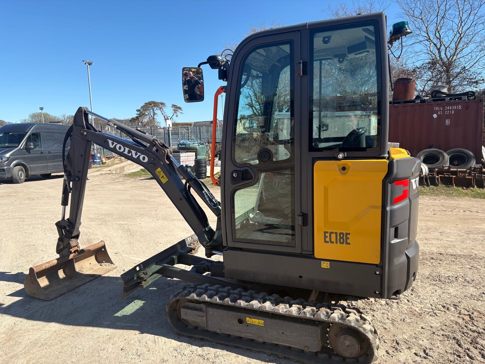 D9a6c376 D4f6 4f1b 84df E5bcc0ac2618