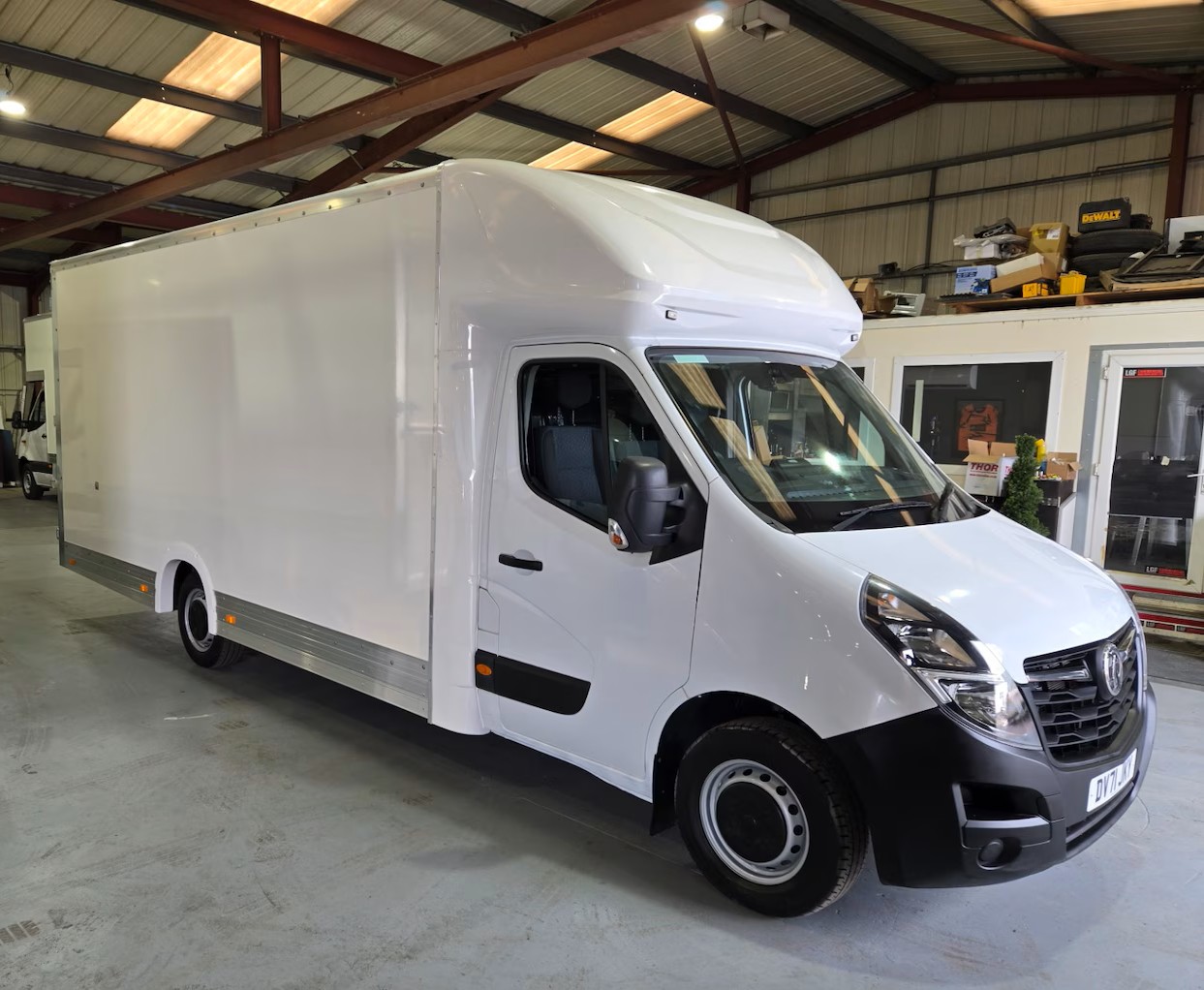 Movano 4