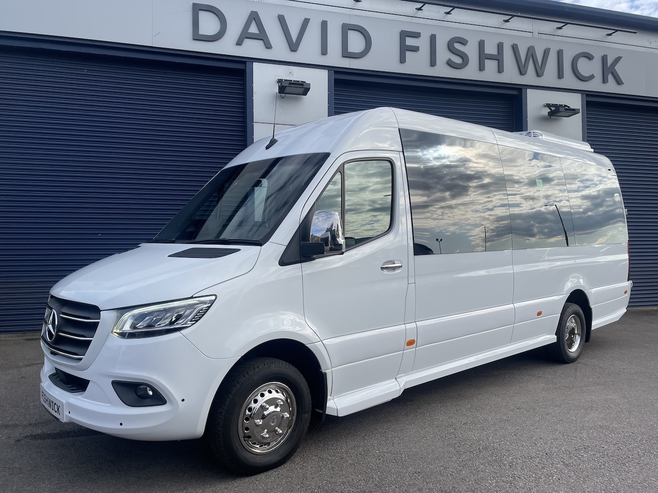 Mercedes Sprinter Minibus Diesel 8218acf5b3b2