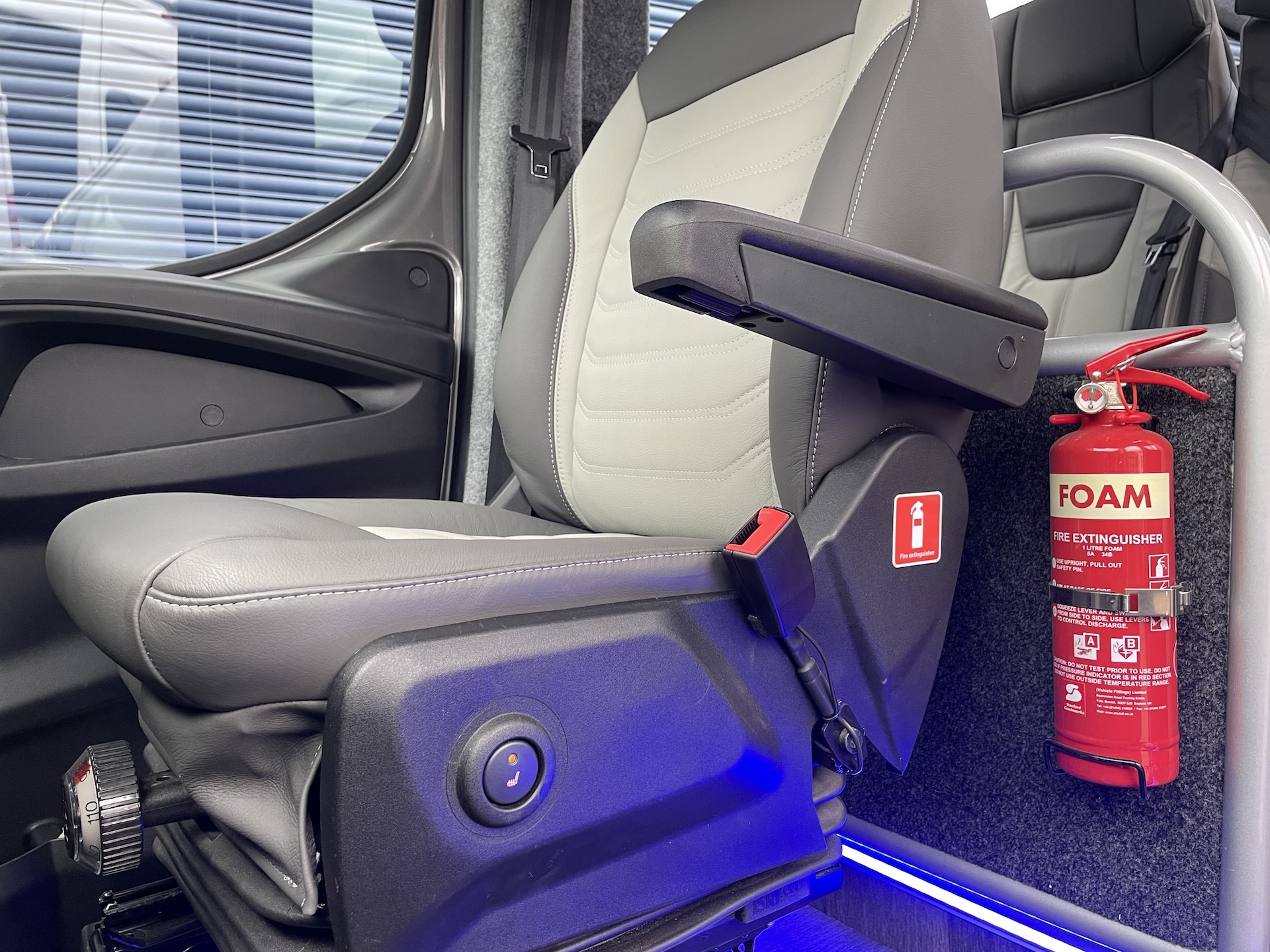 Iveco Daily Minibus Diesel 6015a9007db0