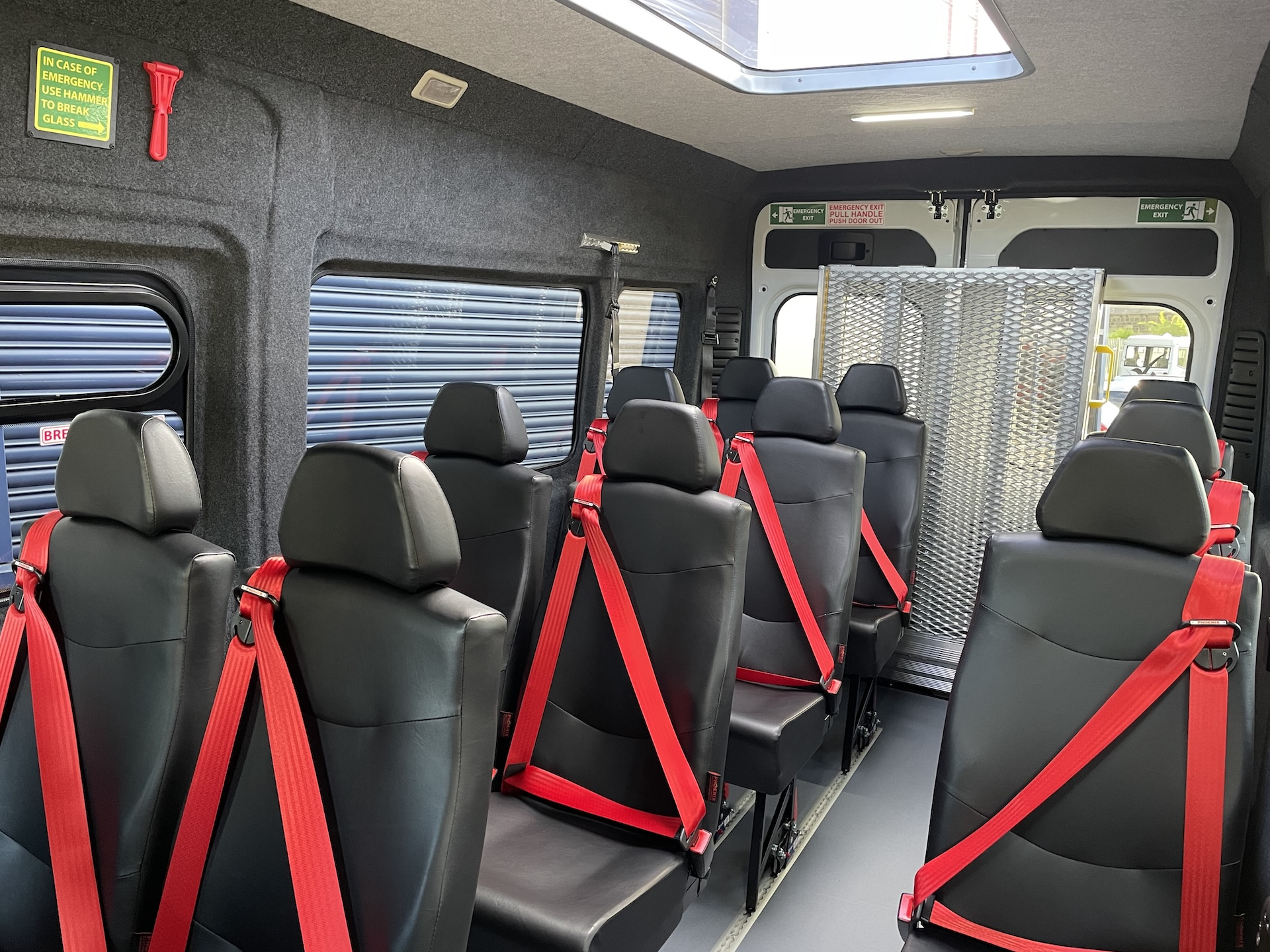 Vauxhall Movano Minibus Electric 2f716b390a0d